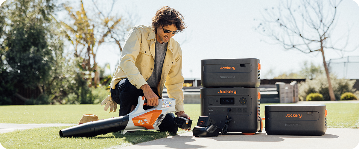 Jackery 2000 Plus Battery Pack