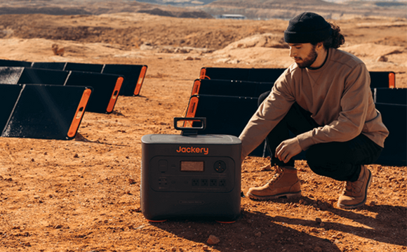 Jackery Explorer 3000 Pro Portable Power Station